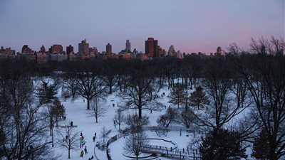 عاصفة شتوية تتسبب في إلغاء 1400 رحلة جوية بأمريكا