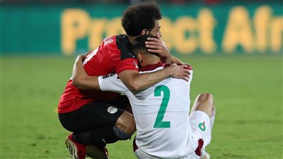 لاعب المغرب: منتخب مصر لديه محمد صلاح فقط.. واللاعبون لم يستطيعوا تناول العشاء بعد الهزيمة