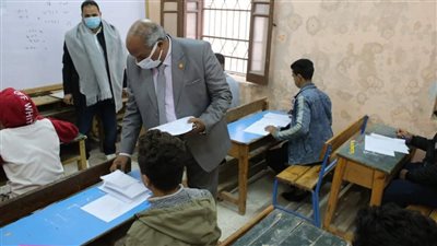 إحالة رئيس لجنة بإدارة ناصر التعليمية في بني سويف للتحقيق 