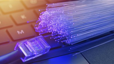 باستثمارات 5.8 مليار جنيه.. وزارة الاتصالات تستهدف تقوية شبكات المحمول بالقرى 