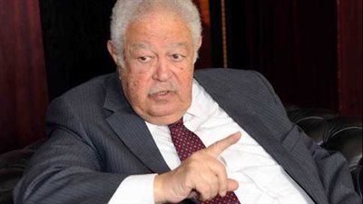 مفتي الجمهورية ناعيًا رجائي عطية: فقدنا قامة وطنية كبيرة