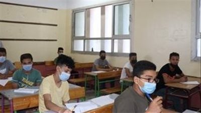 بدء امتحان اللغة الأجنبية لـ طلاب الشهادة الإعدادية بمحافظة القاهرة 