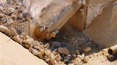 إزالة 18 كوبري مخالف على ترعة قاو بسوهاج