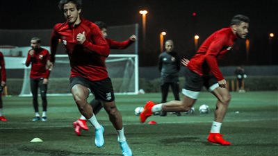 الأهلي يخوض مرانه الثاني في أبوظبي استعدادًا لمباراة مونتيري بمونديال الأندية