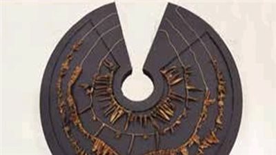 الآثار تعلن الانتهاء من ترميم القلادة النباتية للملك توت عنخ آمون | صور