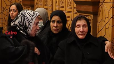 بدء عزاء اللواء عبد السلام المحجوب في مسجد الشرطة بأكتوبر.. وانهيار ابنته