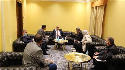 القوى العاملة: مبادرة سلامتك تهمنا تحد من إصابات ومخاطر بيئة العمل │ صور