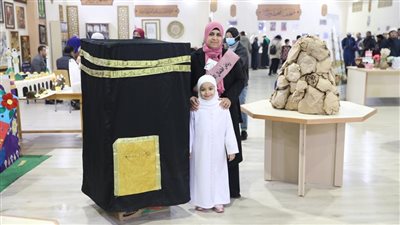 مجسم للجامع الأزهر والكعبة بجناح الأزهر بمعرض القاهرة للكتاب │ صور