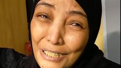 سائق توك توك وعاطل يقتلان طفلًا لسرقة هاتفه في عين شمس.. ووالدته: قلبي قايد نار وعايزه حقه| فيديو