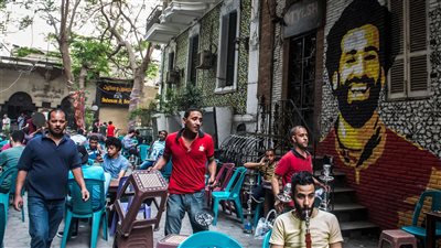 هل تغلق المقاهي وقت مباراة المنتخب؟.. مصدر بالتنمية المحلية يجيب