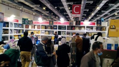 إقبال كثيف على مطبوعات مكتبة الإسكندرية في المعرض الدولي للكتاب