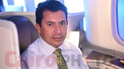 وزير الرياضة يعلق على تصريحات إيتو.. واختيار جاساما لمباراة مصر والكاميرون | خاص