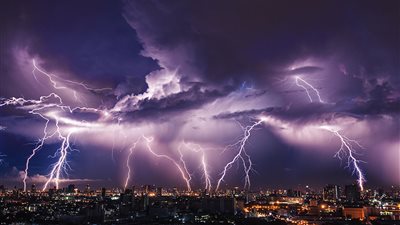 الأرصاد الجوية تحذر من الخلايا الرعدية.. وتوقعات بسقوط أمطار غزيرة وثلوج 