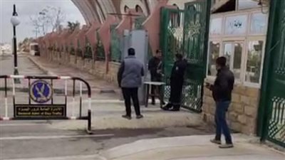 بث مباشر| وصول جثمان الفنانة عايدة عبد العزيز إلى مسجد الشرطة لأداء صلاة الجنازة 