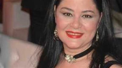 علا رامي عن أصحاب ولا أعز: لا يحتوي على مشاهد خارجة.. والجمهور اتصدم من منى زكي