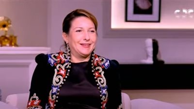 وزيرة الثقافة الجزائرية تكشف سبب تراجع نسبة القراءة في بلادها 