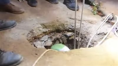  المسافة الفاصلة بين فرق الإنقاذ والطفل ريان تقدر بمترين