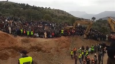 المسؤول عن عمليات الحفر: الطفل ريان لازال حيًا وينتظر منكم الدعاء