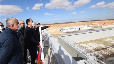 مدبولي يشهد التشغيل التجريبي لمحطة المعالجة الثلاثية للصرف الصحي بالعلمين الجديدة