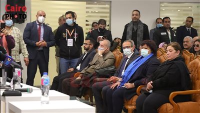 بحضور وزيرة الثقافة.. مناقشة كتاب سنوات الخماسين لـ ياسر رزق في معرض الكتاب | بث مباشر