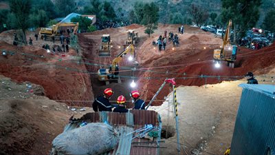 صحفي مغربي: لا يمكن التكهن بالحالة الصحية للطفل ريان في الوقت الراهن