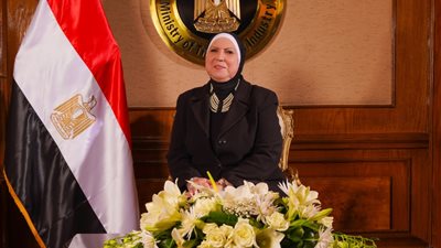 نيفين جامع تصدر قرارًا بإنشاء مجلس الصناعات النسيجية