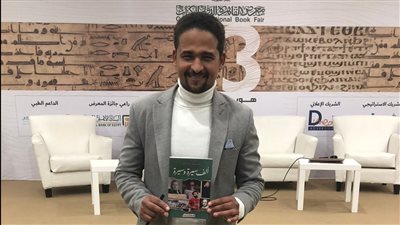 خالف الشعر وطرق باب القِصص.. حكاية خلف جابر مؤلف ألف سيرة وسيرة | حوار