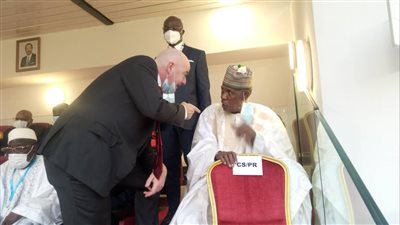 إنفانتينو وعيسى حياتو يحضران مباراة مصر والسنغال في نهائي أمم إفريقيا