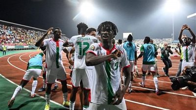 مدافع بوركينا فاسو يفوز بجائزة أفضل لاعب شاب في كان 2021