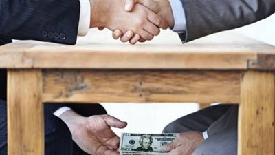 فصل أمين مخزن لاختلاسه قطع غيار سيارات بالحوامدية.. وتغريم رئيس مدينة سابق