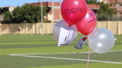 ملاك البئر.. نادي الزهور يضع صورة الطفل ريان داخل الاستاد قبل مواجهة الجزيرة المطروحي