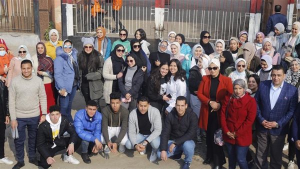 وفد الشباب والرياضة