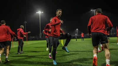 محاضرة فنية للاعبي الأهلي.. وموسمياني وقائد الفريق يظهران في المؤتمر الصحفي 