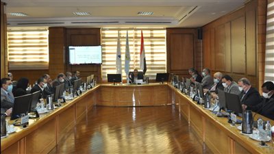 رئيس جامعة كفر الشيخ يوجه بسرعة إنهاء أعمال الكنترولات وإعلان النتائج 