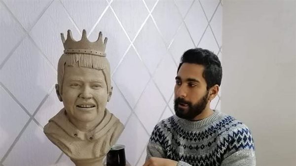 التمثال وطالب الفنون