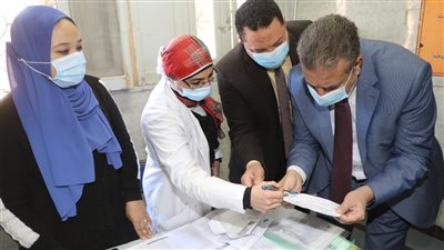 محافظ المنوفية ومساعد وزير الصحة يدشنان أول حملة مكبرة للتطعيم بلقاح كورونا 