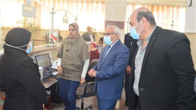 محافظ بورسعيد: المراكز التكنولوجية بالأحياء توفر للمواطن الوقت والجهد 