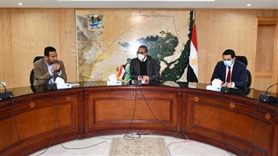 محافظ الفيوم: حصر كافة القرى الأم والعزب والنجوع لتغطيتها بالمشروعات الضرورية