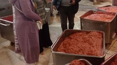 ضبط 775 كيلو دجاج ولحوم مفرومة مجهولة المصدر بالشرقية │ صور