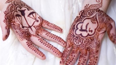 ذاكرة الأمثال.. جيت أتاجر في الحنة كثرت الأحزان