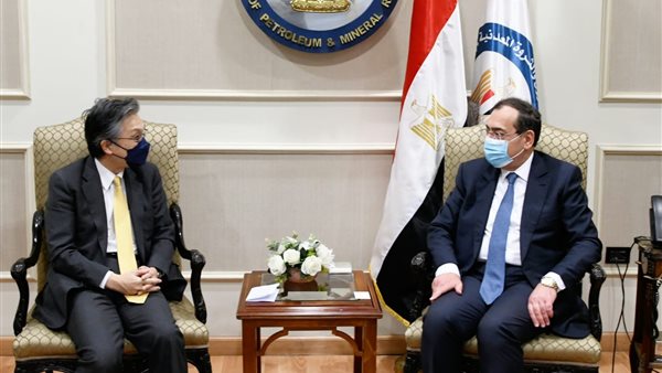 وزير البترول والسفير