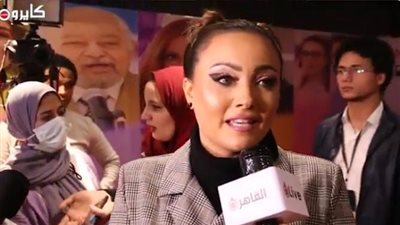 بشرى عن اعتزال داوود عبد السيد: يشرفني أن أنتج فيلما له 