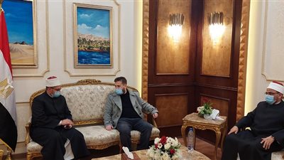 وصول أول وفود الدول المشاركة في مؤتمر المجلس الأعلى للشئون الإسلامية| صور