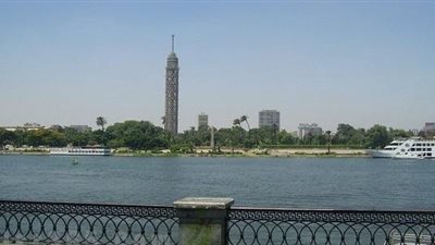 مُنقذ طفلة حاولت أمها قتلها: رمت واحدة في النيل ولحقتها قبل ما ترمي التانيه وتنتحر