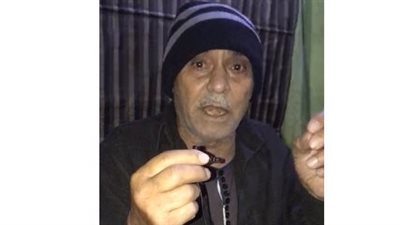 بتحريض من زوجاتهما.. اعتداء شابين على والدهما المسن بالضرب في الدقهلية| فيديو 