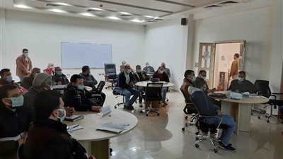 5 شركات مياه شرب ضمن ورشة عمل صيانة وإصلاح ولف المحركات الكهربائية بسوهاج