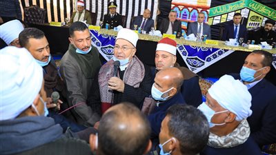 محافظ سوهاج ومدير الأمن يشهدان صلح عائلتي آل مغربي وحجي بجرجا | صور 