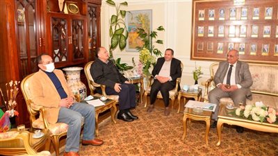 محافظ أسيوط: إنشاء 484 مدرسة بتكلفة 2 مليار و236 مليون جنيه 