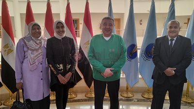 بعد مشاركتها بمنتدى شباب العالم.. محافظ البحر الأحمر يلتقي الفنانة الصغيرة ويعدها بمفاجآت عديدة