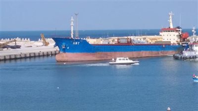 إعادة فتح ميناء العريش البحري بعد تحسن الأحوال الجوية 